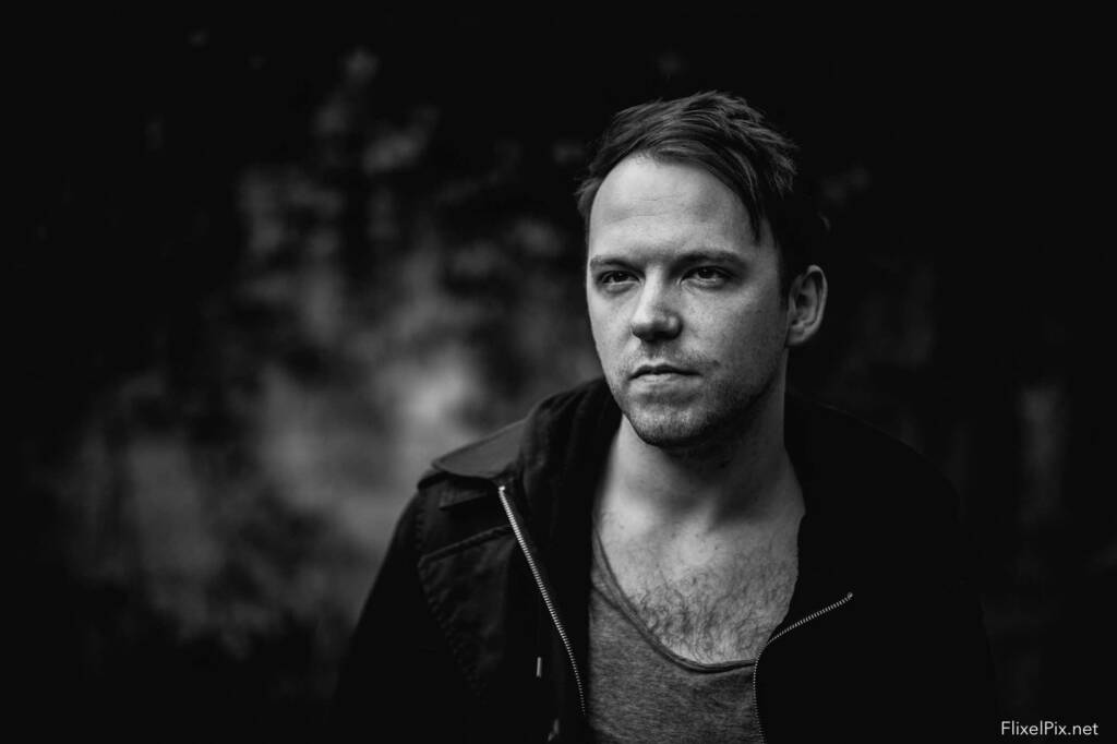 Peter J McCauley, Rams Pocket Radio Fujifilm 56mm lens review. 